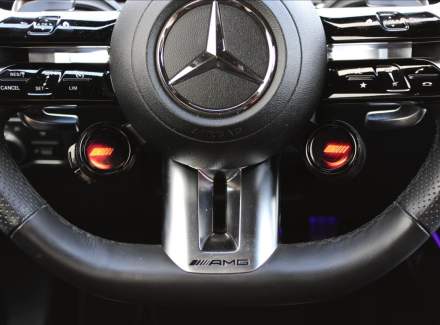 Mercedes-Benz - GLB
