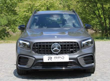 Mercedes-Benz - GLB