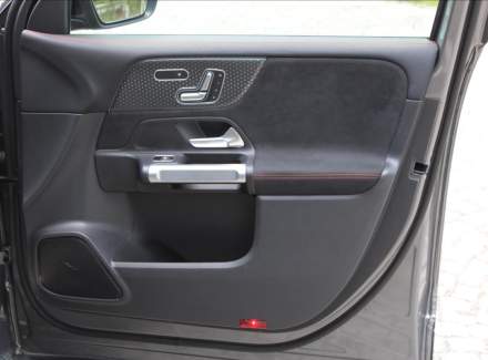 Mercedes-Benz - GLB