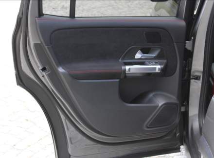 Mercedes-Benz - GLB