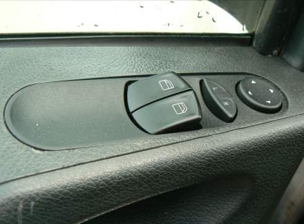 Mercedes-Benz - Vito