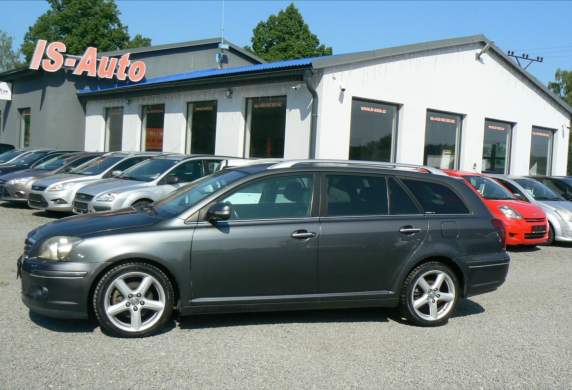 Toyota - Avensis