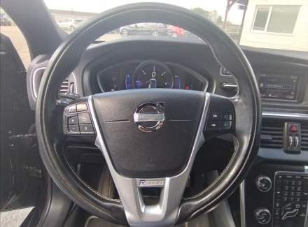 Volvo - V40