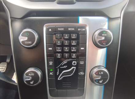 Volvo - V40