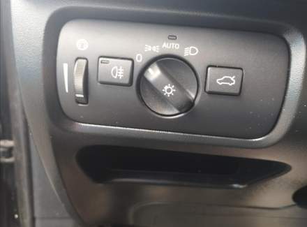 Volvo - V40