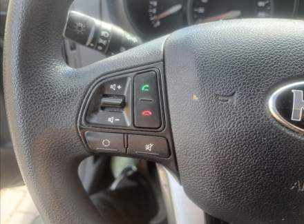 Kia - Rio