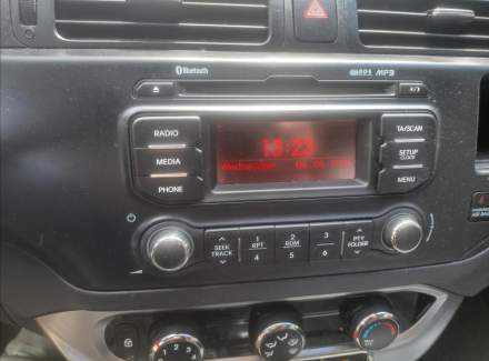 Kia - Rio