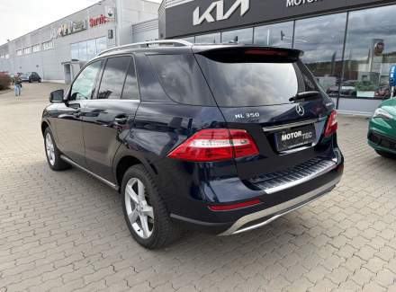 Mercedes-Benz - M-class