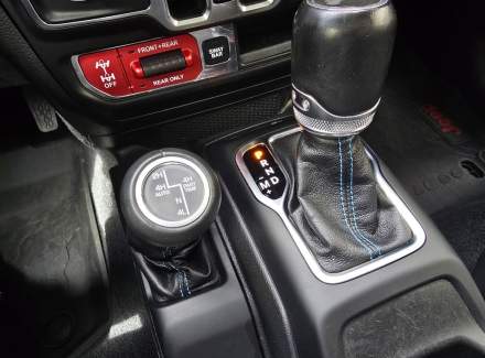 Jeep - Wrangler