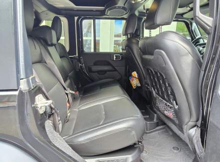 Jeep - Wrangler