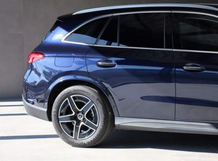 Mercedes-Benz - GLC