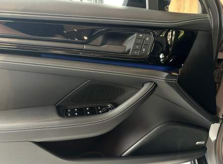 Porsche - Panamera