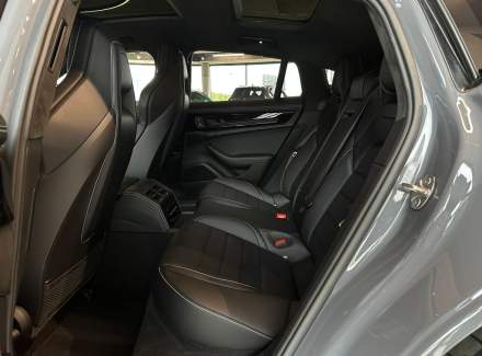 Porsche - Panamera