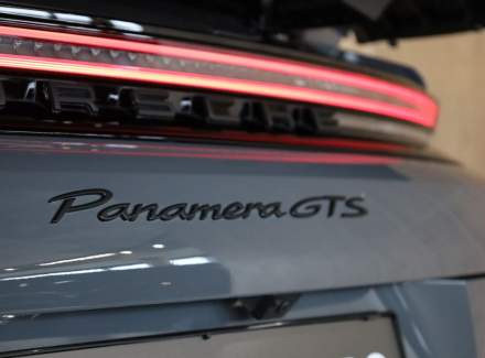Porsche - Panamera
