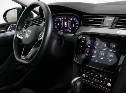 Volkswagen - Passat
