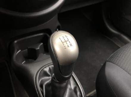 Nissan - Micra