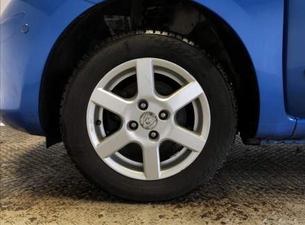 Nissan - Micra