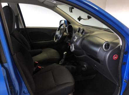 Nissan - Micra