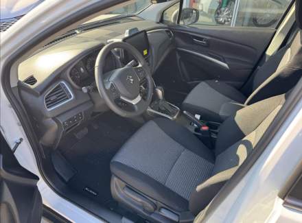 Suzuki - SX4