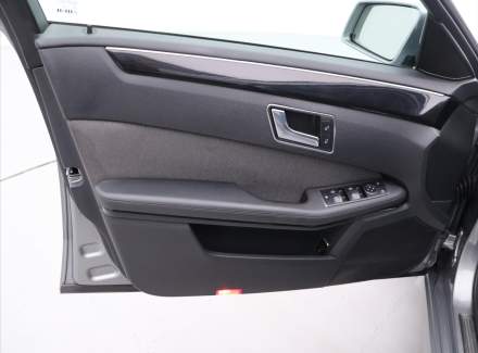 Mercedes-Benz - E-class