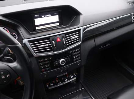 Mercedes-Benz - E-class