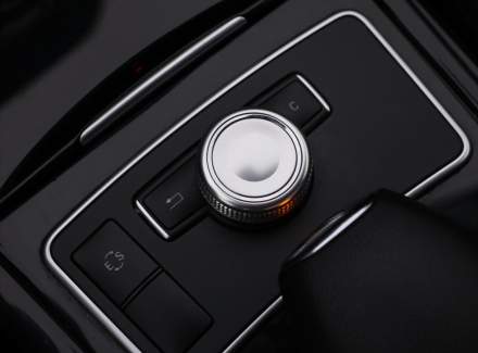 Mercedes-Benz - E-class