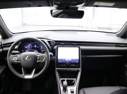Lexus - LBX