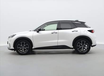 Lexus - LBX