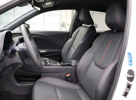 Lexus - LBX