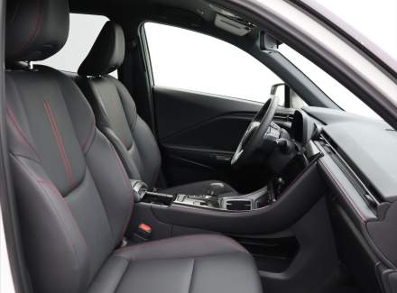 Lexus - LBX