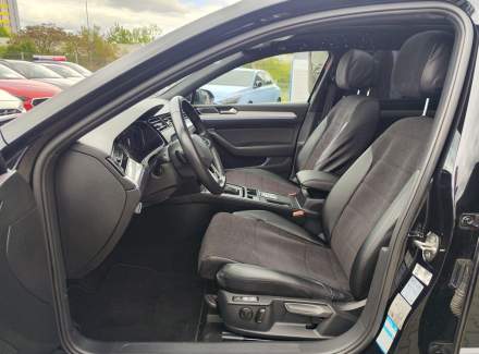 Volkswagen - Passat