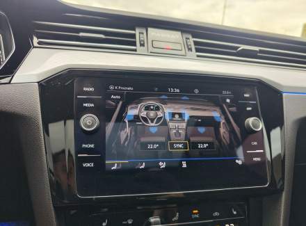 Volkswagen - Passat