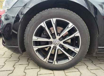 Volkswagen - Passat