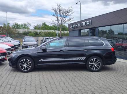 Volkswagen - Passat