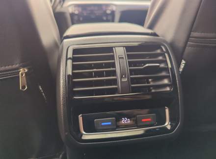 Volkswagen - Passat