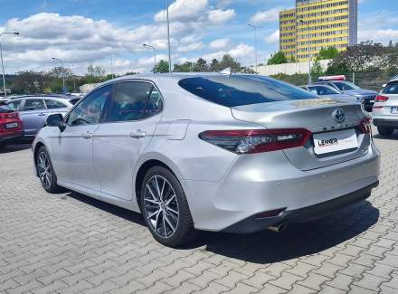 Toyota - Camry