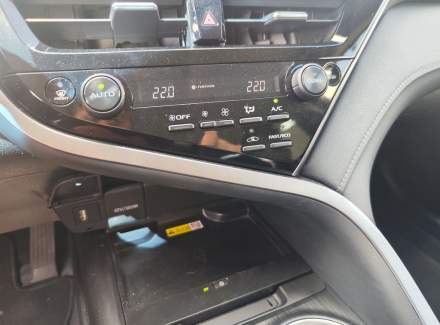 Toyota - Camry