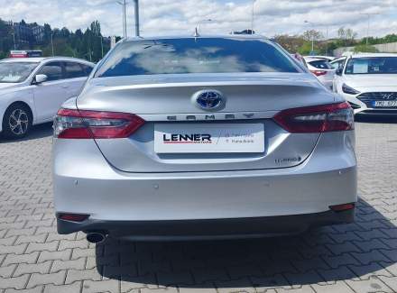 Toyota - Camry