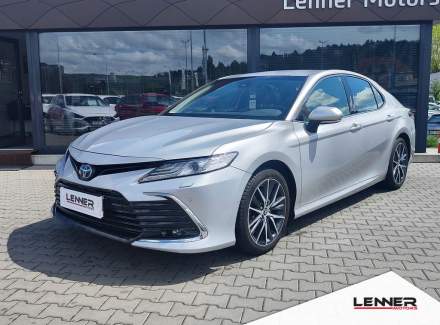 Toyota - Camry