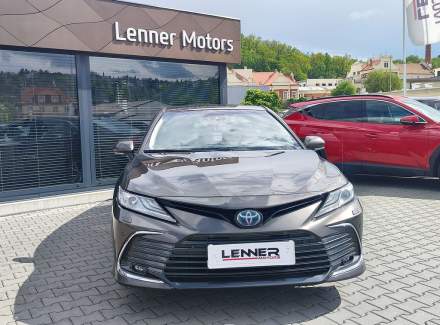 Toyota - Camry