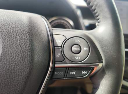 Toyota - Camry