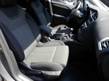 Citroën - C4
