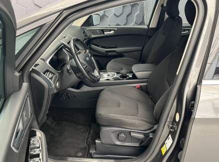 Ford - S-MAX