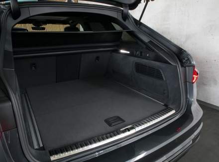 Audi - A6