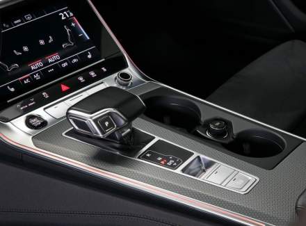 Audi - A6