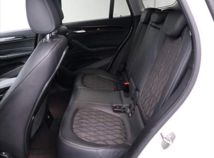 BMW - X1