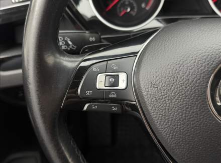 Volkswagen - Touran