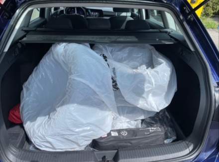 Volkswagen - Golf