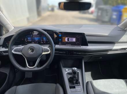 Volkswagen - Golf