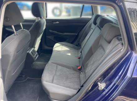 Volkswagen - Golf